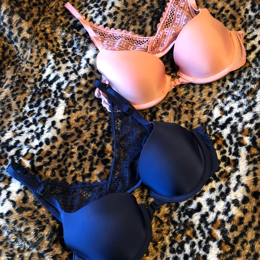 Victoria’s Secret Lace RacerBack Front Closure Bra